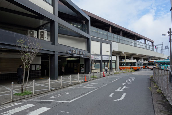 大師駅前東武バス車庫側