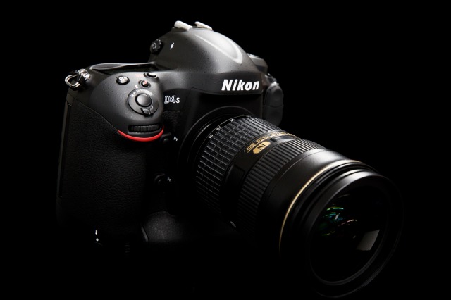 動画あり】Nikon D4S開封の儀 | THE MAP TIMES