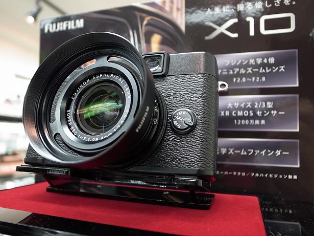 マップカメラ情報】「FUJIFILM X10」 本日発売!!! | THE MAP TIMES