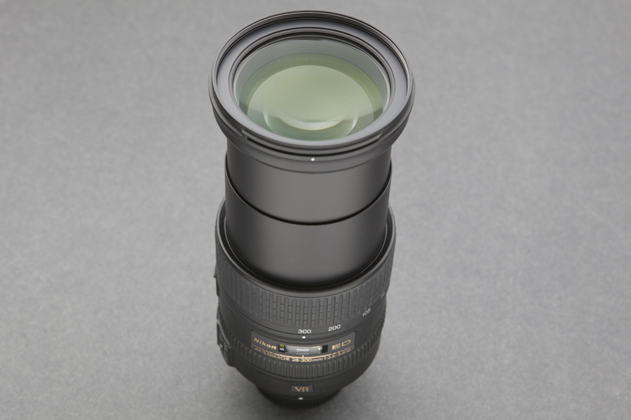 Nikon  AF-S NIKKOR 28-300mm F3.5-5.6G ED VR