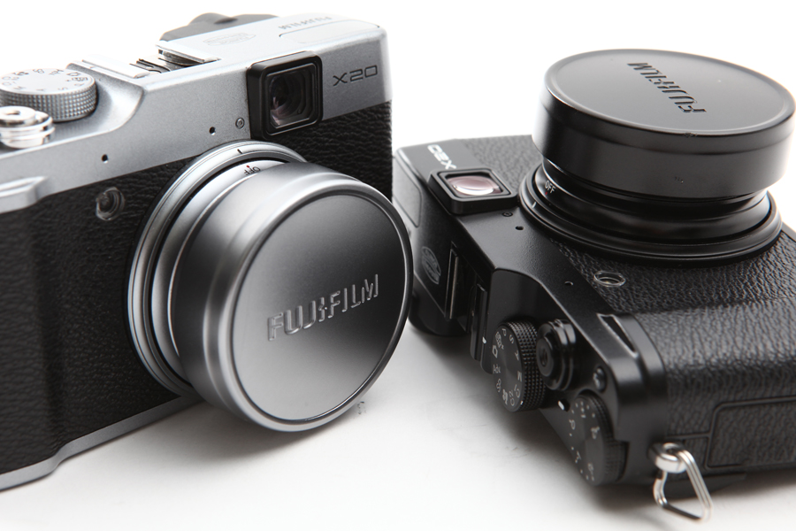 FUJIFILM X20 