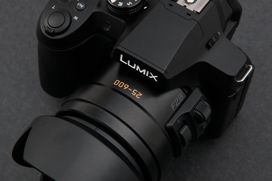 Panasonic (パナソニック) LUMIX DMC-FZ300