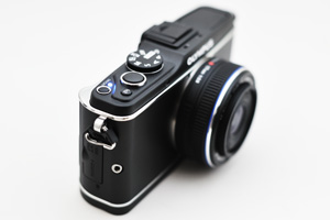 OLYMPUS PEN E-P3